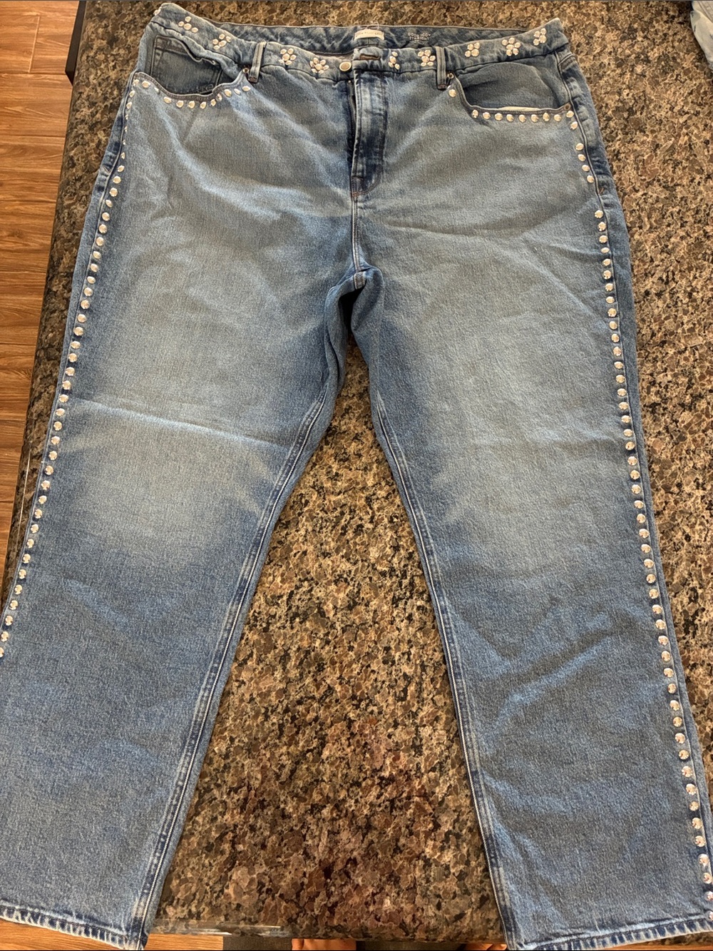 Good American Light Blue Stud-Trim Straight Leg Jeans